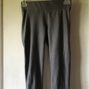 Grey Underarmour, Sm/petite HeatGear leggings worn one-two times. Feels great on